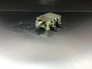 Liebherr Verteilerblock